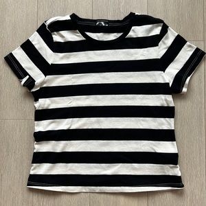 The Cropped Itty Bitty Goodie Goodie Tee 
Color- Parallel Lies